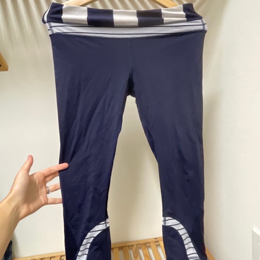 Lululemon tights navy blue and white size 8